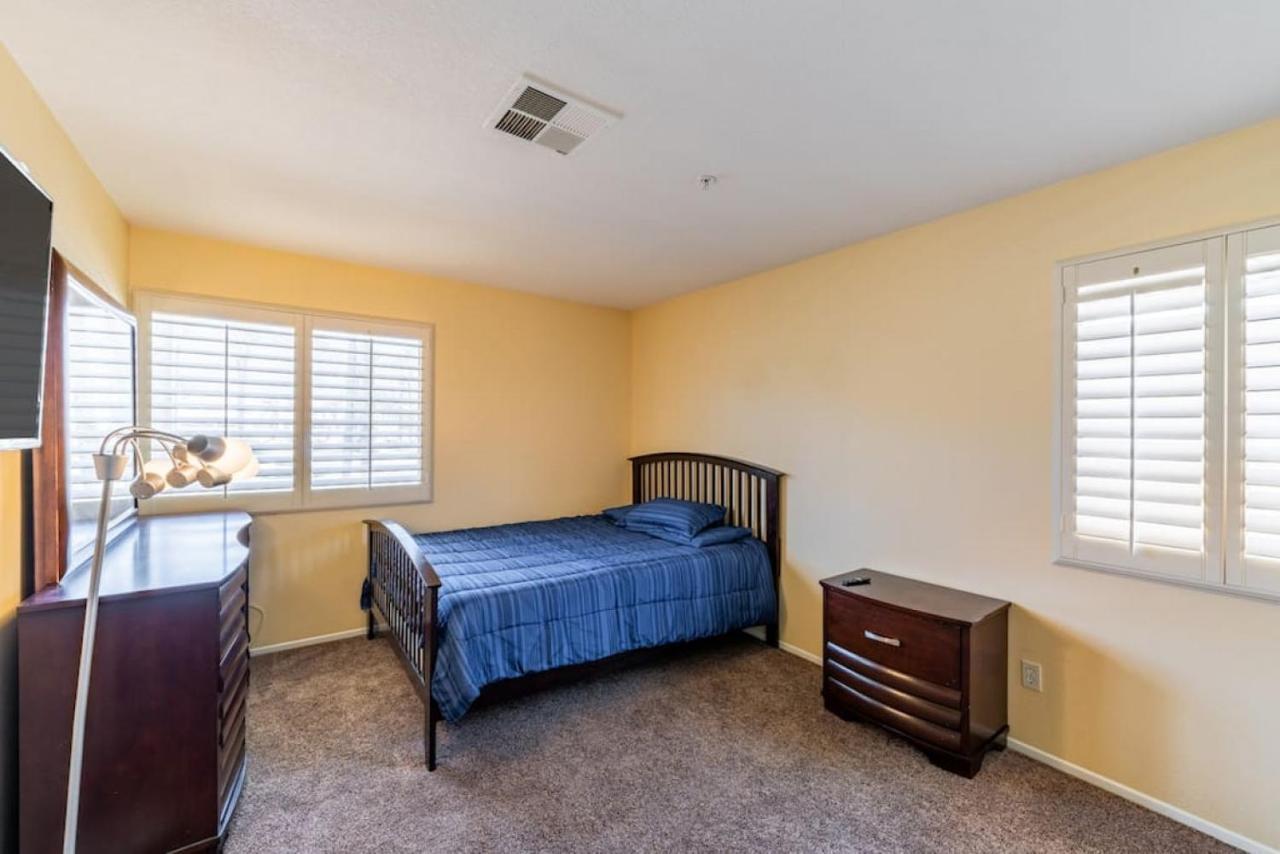Family-Friendly 4Br Home - Spacious - Great Location Fontana Esterno foto