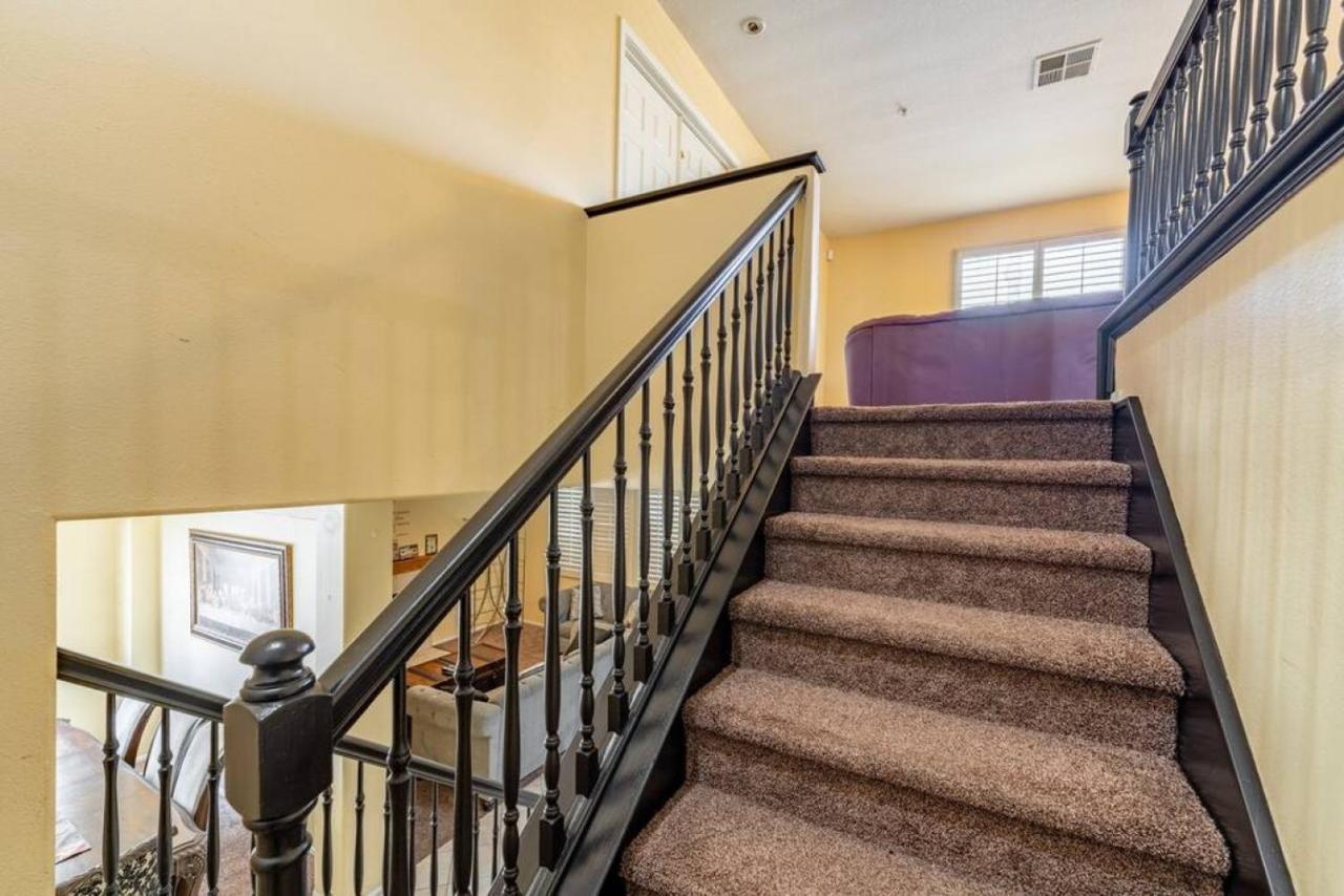 Family-Friendly 4Br Home - Spacious - Great Location Fontana Esterno foto
