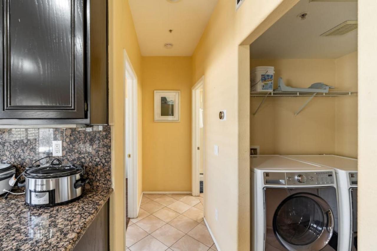 Family-Friendly 4Br Home - Spacious - Great Location Fontana Esterno foto